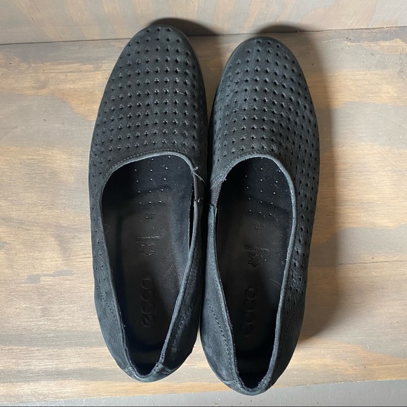 Ecco Lazer Cut Perforated Soft Wedge Slip-On Shoes 40 - Picture 9 of 12